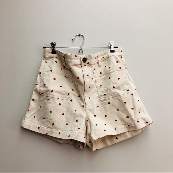 Madewell Pants - Emmett Shorts in Fresh Strawberries